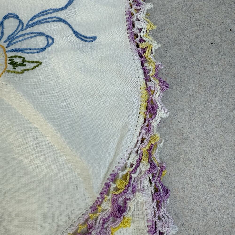 Vintage Lot of 2 Handpainted Hand Stitched Embrodered Table Runners Scarf - Picture 6 of 10
